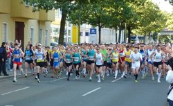 Titelbild des Albums: Mercedes-Benz-Halbmarathon 2010