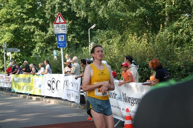 31. Berliner Straßenlauf - Robert beim Zieleinlauf