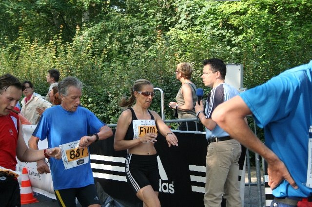 31. Berliner Straßenlauf - Heike beim Zieleinlauf
