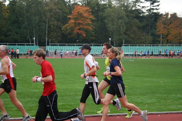 1. Runde nach dem Start im Stadion