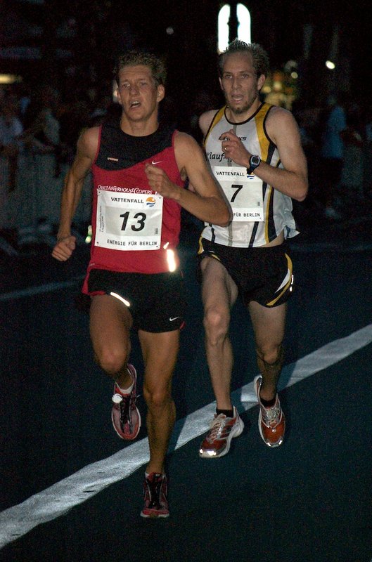 Lennart Sponar wird Ronald Schröer aus den Niederlanden noch überholen und eine Sekunde vor ihm in 30:19 den 6. Platz erringen.